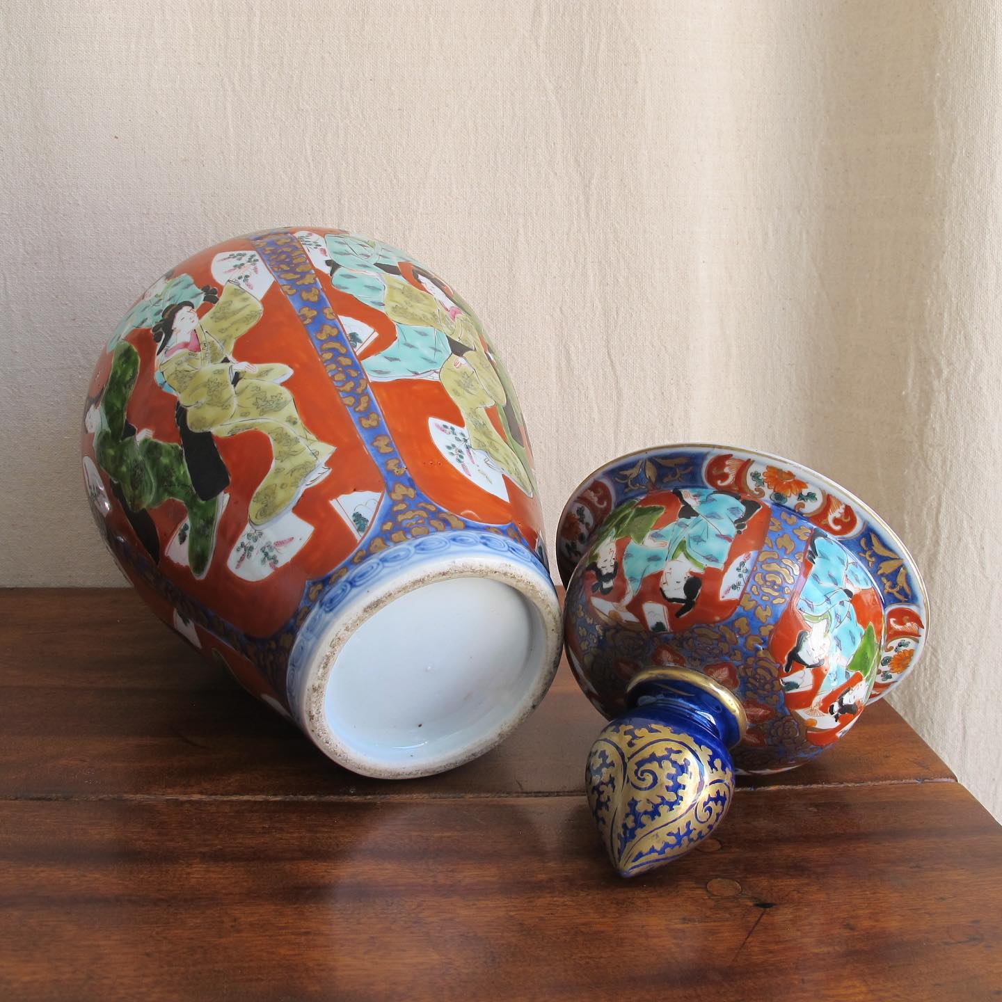 LARGE antique Japanese Imari / Arita ware covered jar, depicting dancers with fans, c. 1860 1880