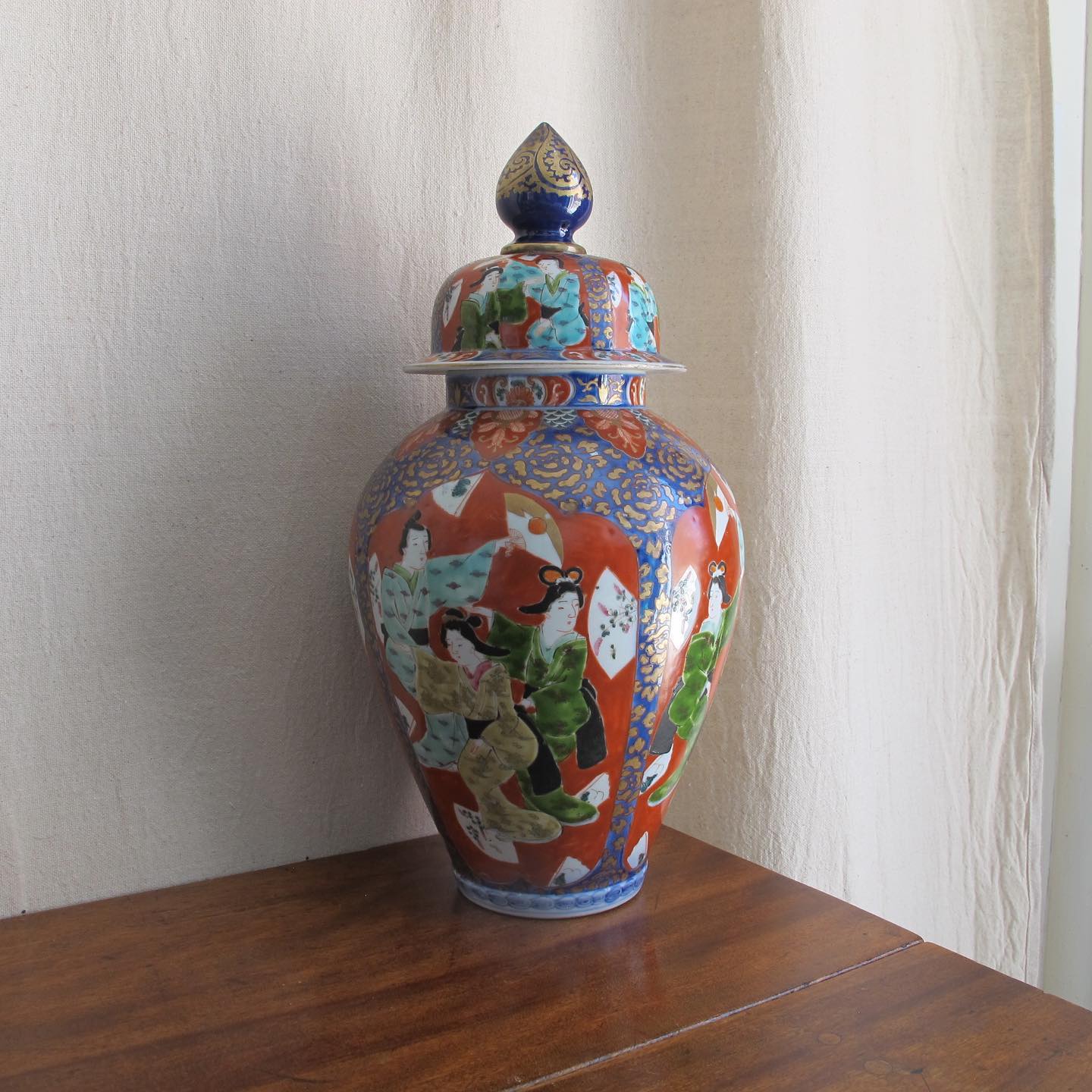 LARGE antique Japanese Imari / Arita ware covered jar, depicting dancers with fans, c. 1860 1880