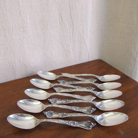 Ten Art Nouveau sterling silver Reed & Barton teaspoons, c. 1900, ‘Poppies’ pattern or possibly the ‘Les 5 Fleurs'