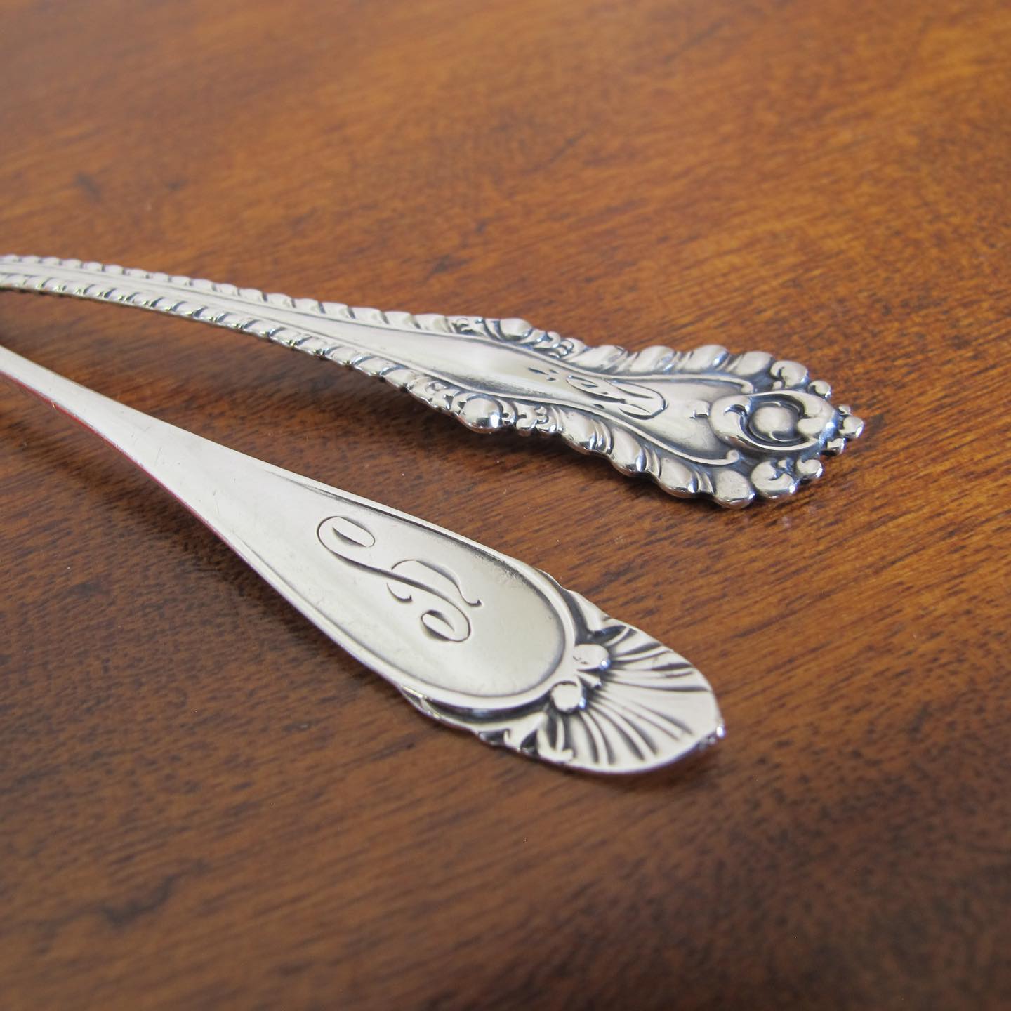 Two Edwardian / Victorian sterling Gorham salt cellar spoons, monogrammed G (I think), c. 1900