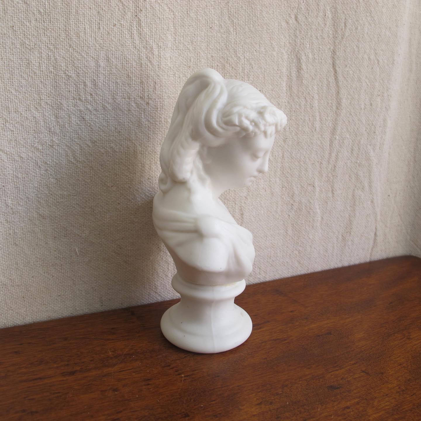 Young Victoria Parian bust, 19th century antique