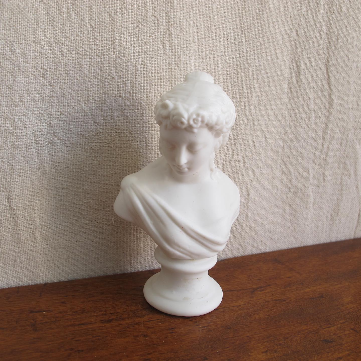 Young Victoria Parian bust, 19th century antique