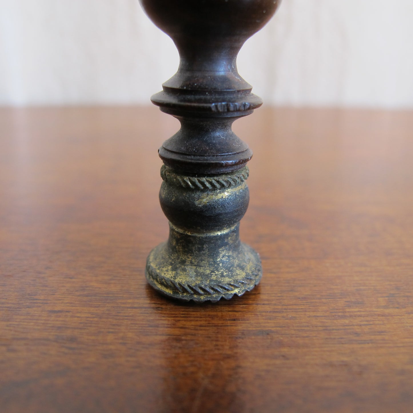Wax or wafer seal with turned rosewood or lignum vitae handle and crosshatch pattern, c. 1800 vintage antique