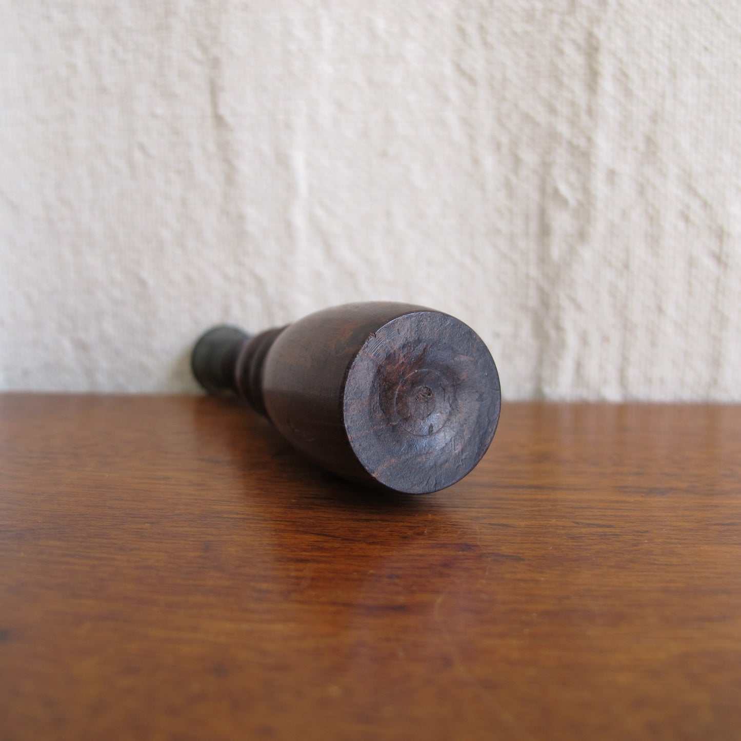 Wax or wafer seal with turned rosewood or lignum vitae handle and crosshatch pattern, c. 1800 vintage antique