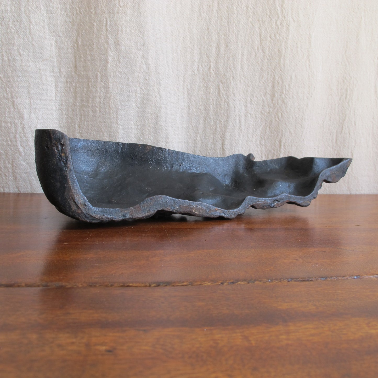 Recumbent Scottie cast iron dog doorstop, 1920 1930 vintage antique