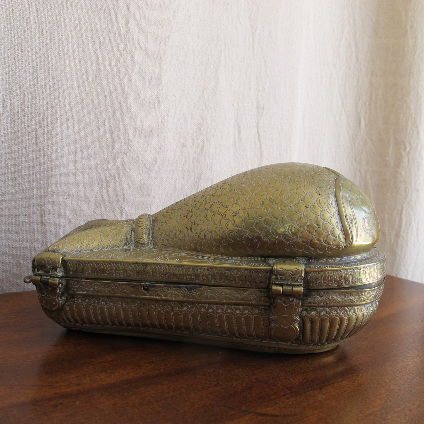 Indian betel nut lime paste box in chased and engraved brass in the form of a fish, early 19th century, vintage antique