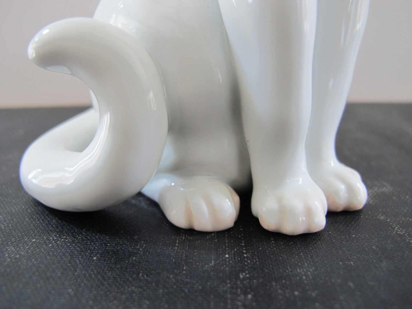 Cat Sculpture Royal Vienna Augarten of Austria White Porcelain Professor Robert Ullman 1934 1930s