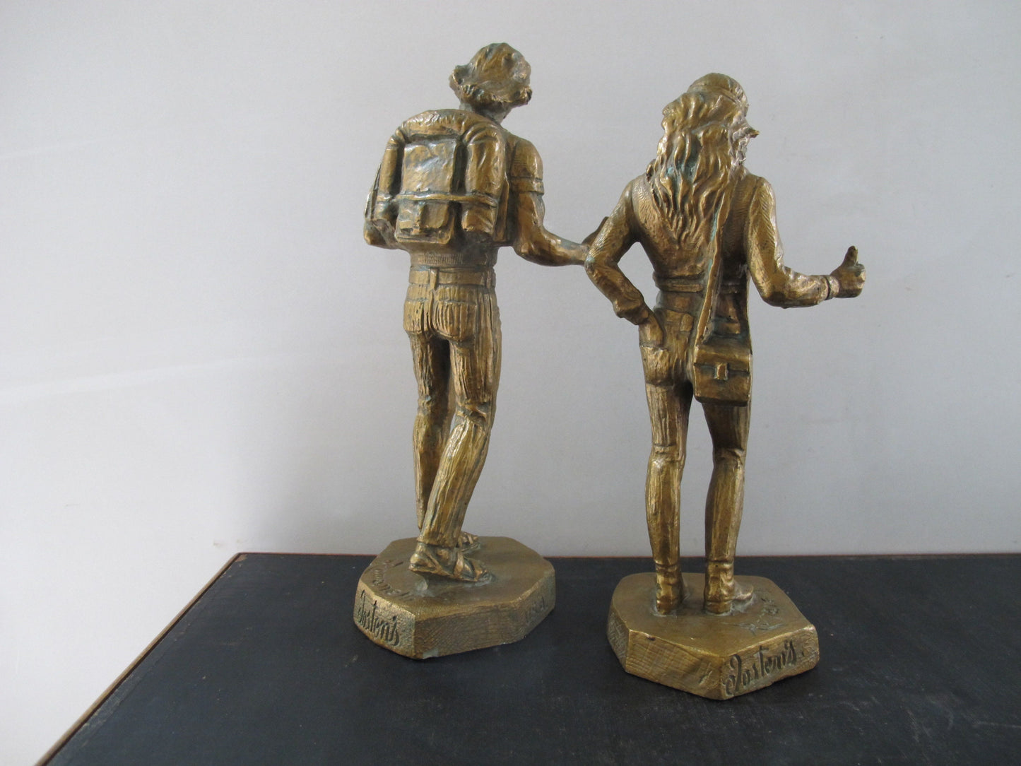 Sculptures Hitchikers Man and Woman Romanelli Jostens USA 9108 9109 Bronze Resin 1960s 1970s MCM Midcentury