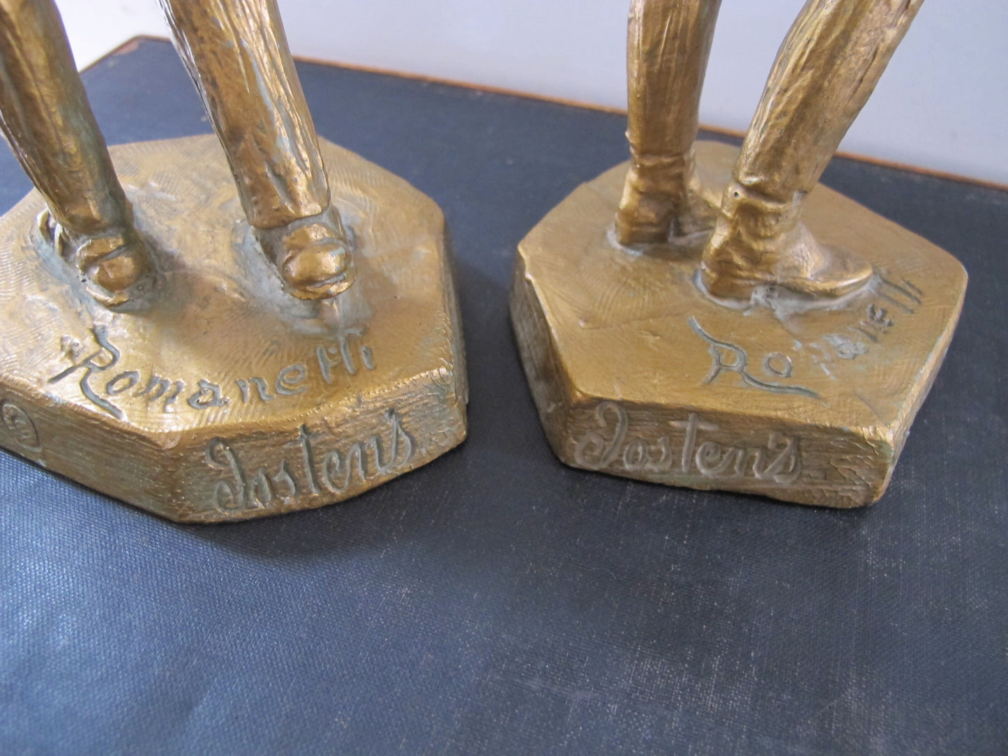 Sculptures Hitchikers Man and Woman Romanelli Jostens USA 9108 9109 Bronze Resin 1960s 1970s MCM Midcentury