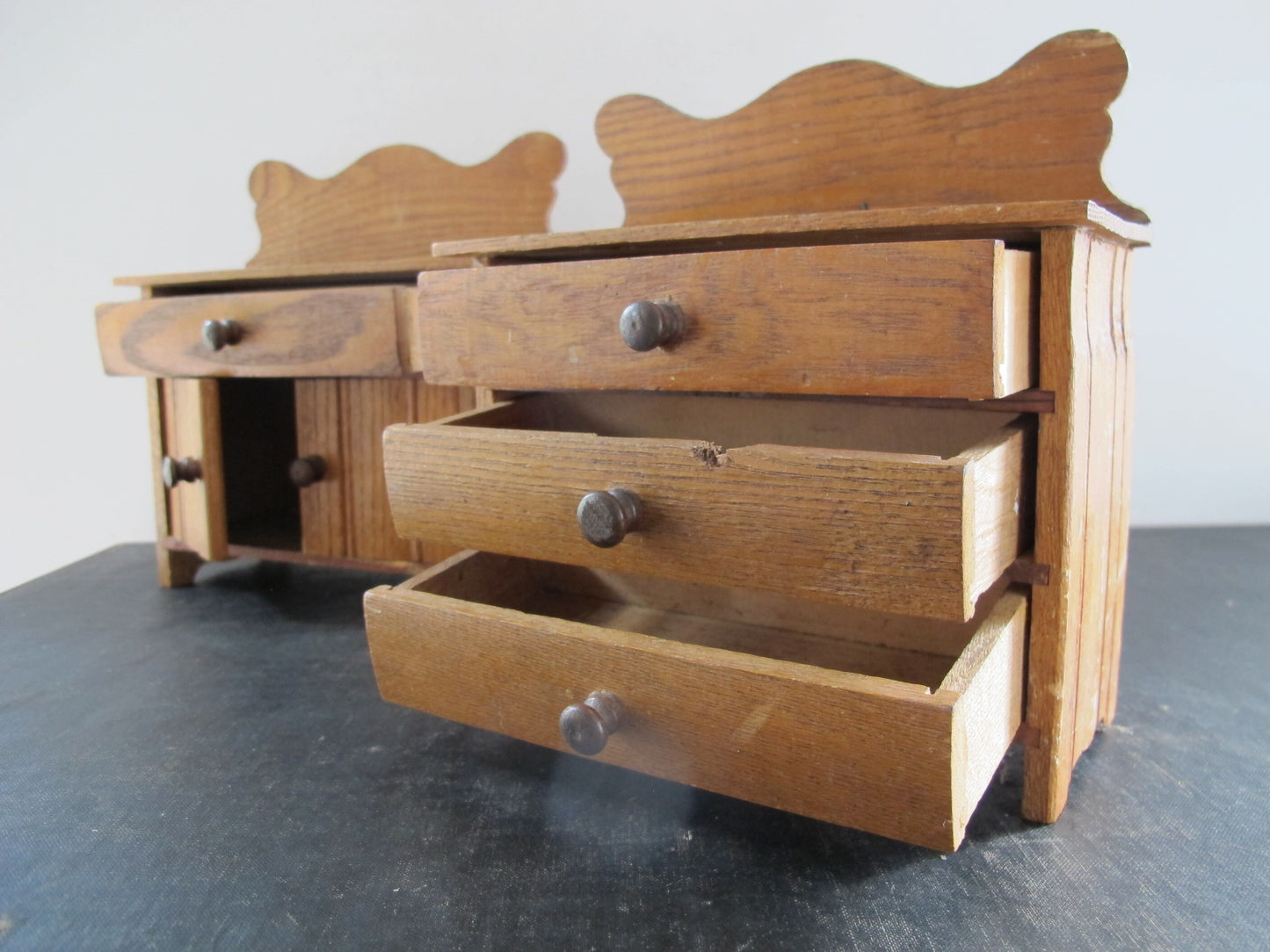 Miniature Doll Furniture Edwardian Victorian Quatersawn Oak 1900s 1910s Dresser Commode Pair