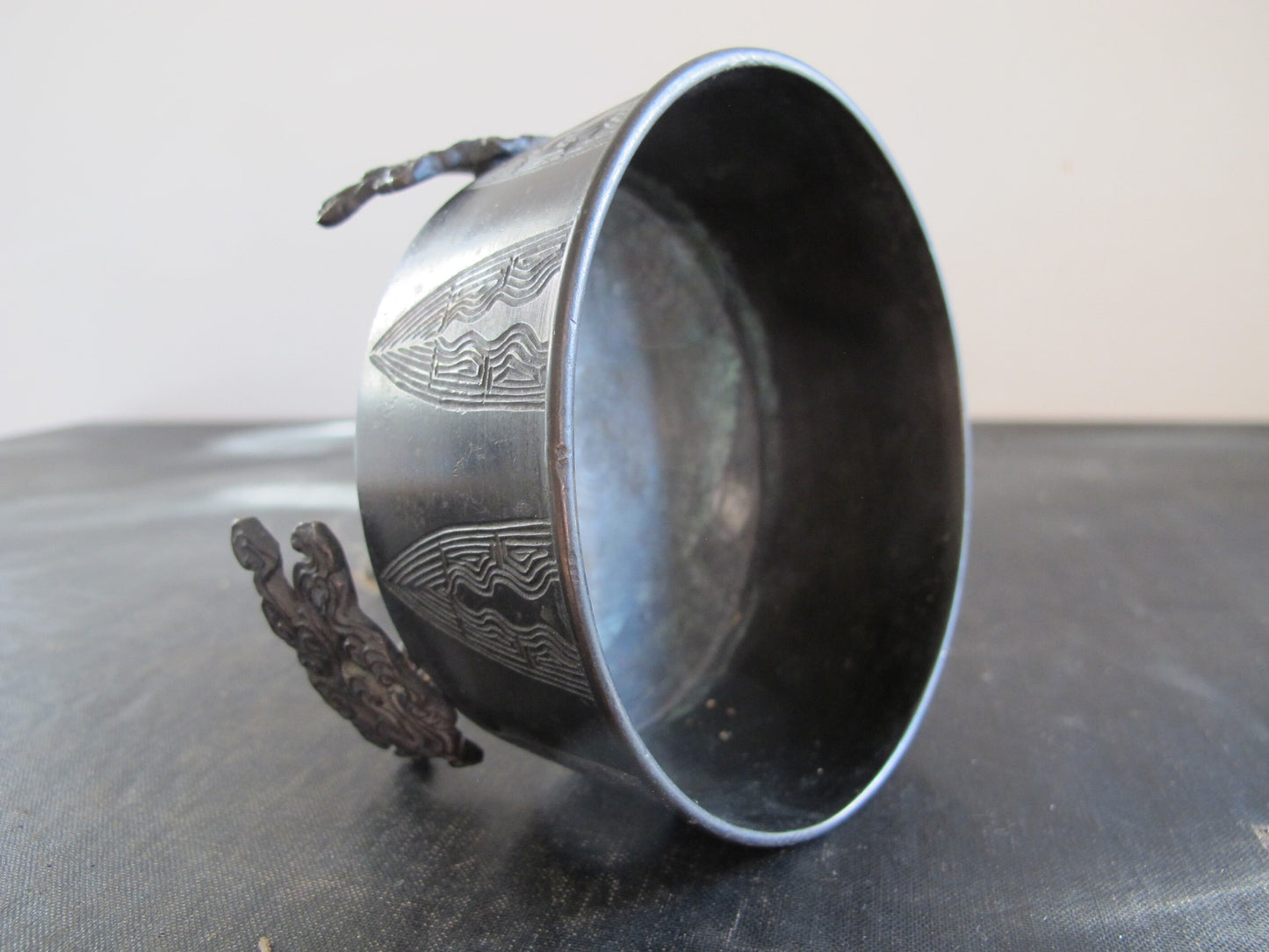 Chinese Antique Bronze Bowl Signed Marked Honorific Archaic Style Tripod Cloud Form Feet c. 1920