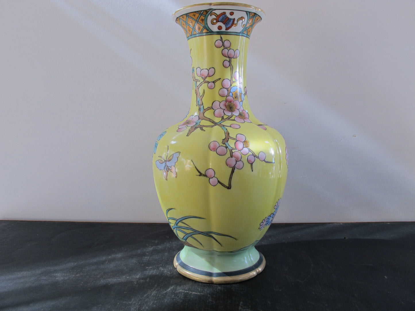Vase Nippon Prunus Bird of Paradise Camellia Yellow Famille Jaune Japanese in Chinese Style Blue Magenta Teal