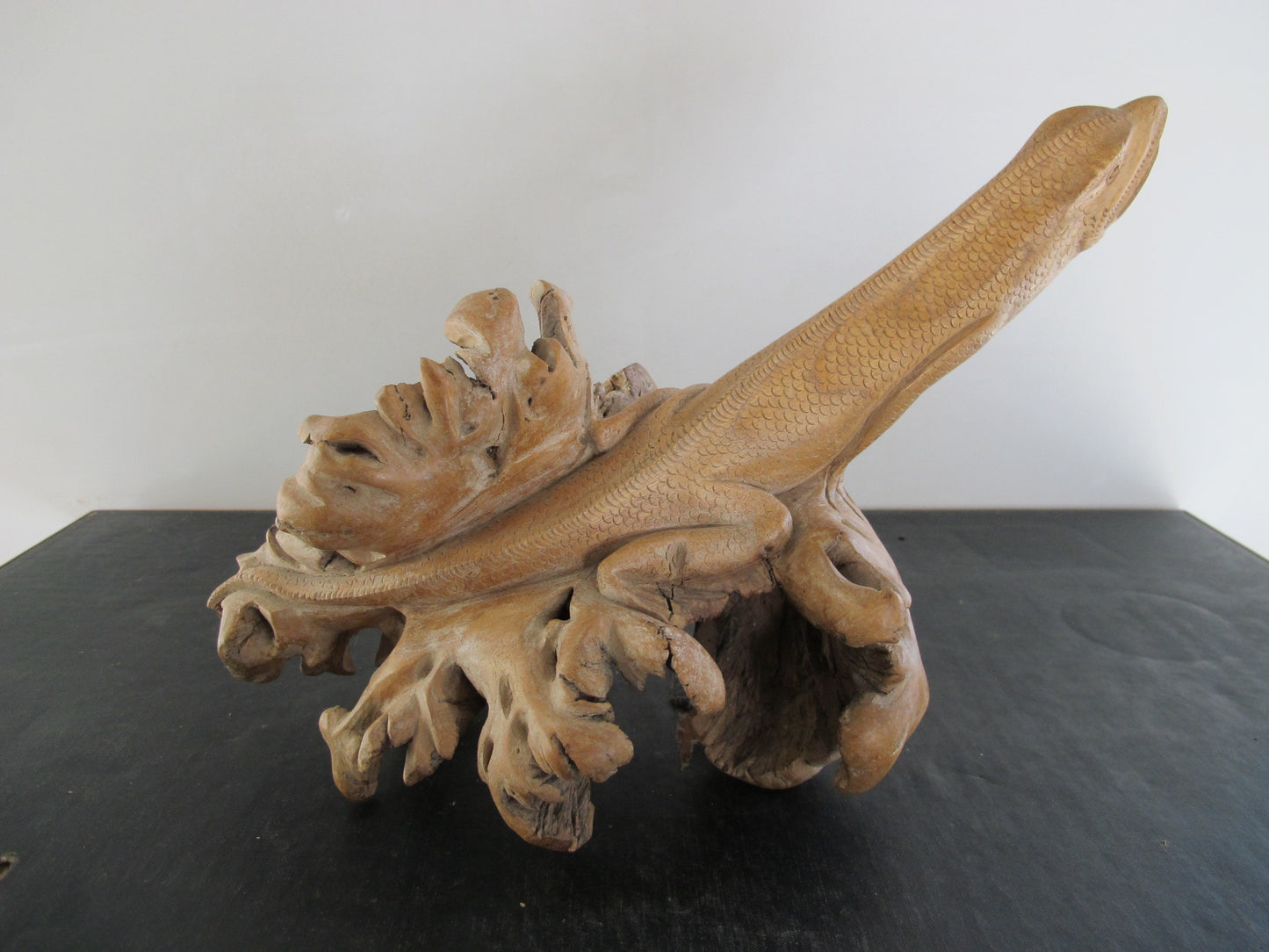 Carved Burl Wood Iguana Lizard Folk Art c. 1950 1960 Hand Carved Throughout