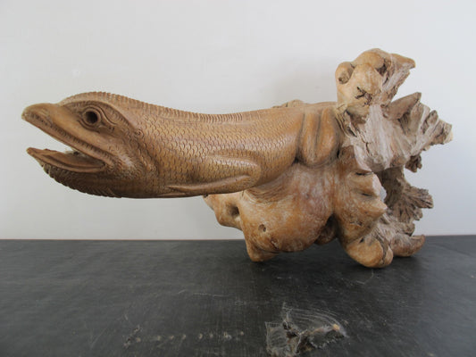 Carved Burl Wood Iguana Lizard Folk Art c. 1950 1960 Hand Carved Throughout