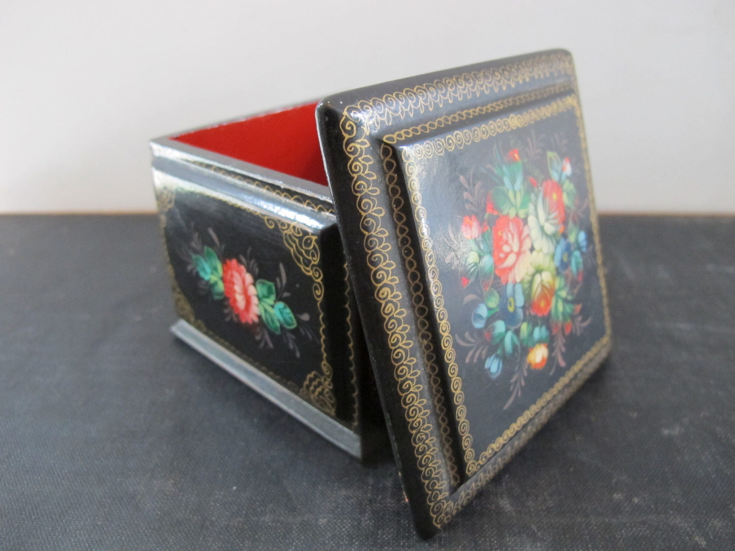 Russian Lacquer Box Signed and Dated 1992 1990s Flowers Floral