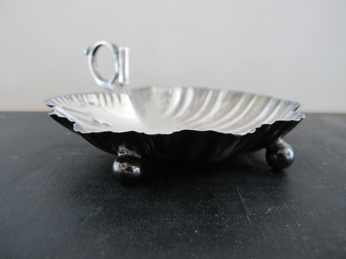 Shell Leaf Silverplate Handled Tray Incense Holder Fluted Reeded 1910s 1920s Edwardian Hotel Silver Silverplate Silver Plate