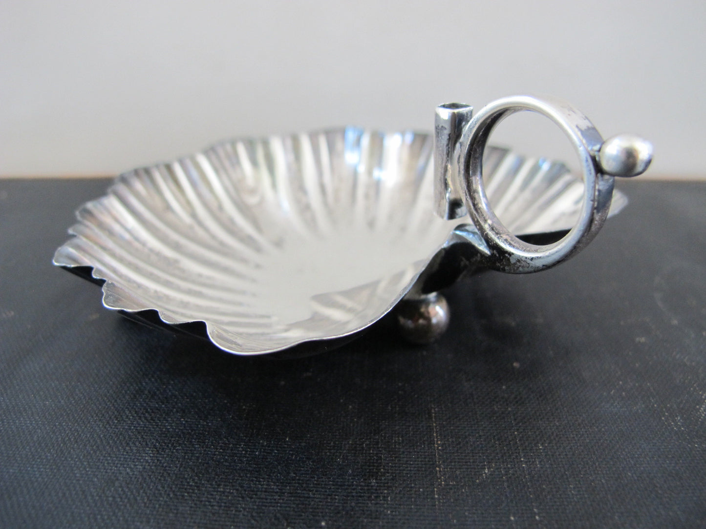Shell Leaf Silverplate Handled Tray Incense Holder Fluted Reeded 1910s 1920s Edwardian Hotel Silver Silverplate Silver Plate