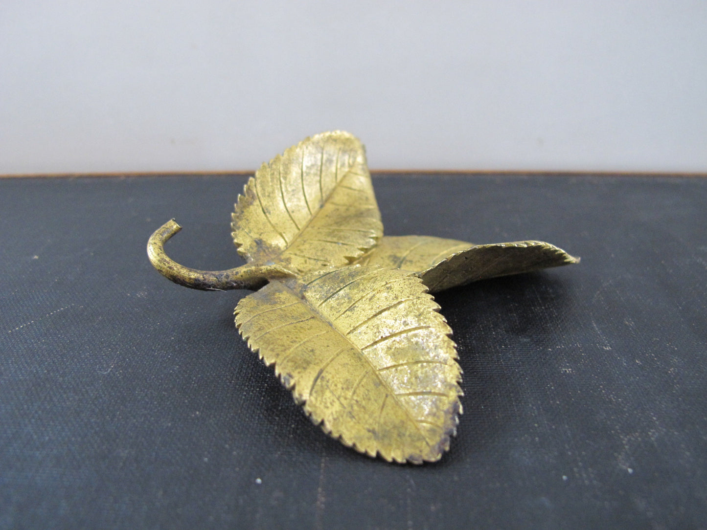Sculpture Gilt Bronze Three Leaves Roses Victorian Finely Detailed 1850s 1800s