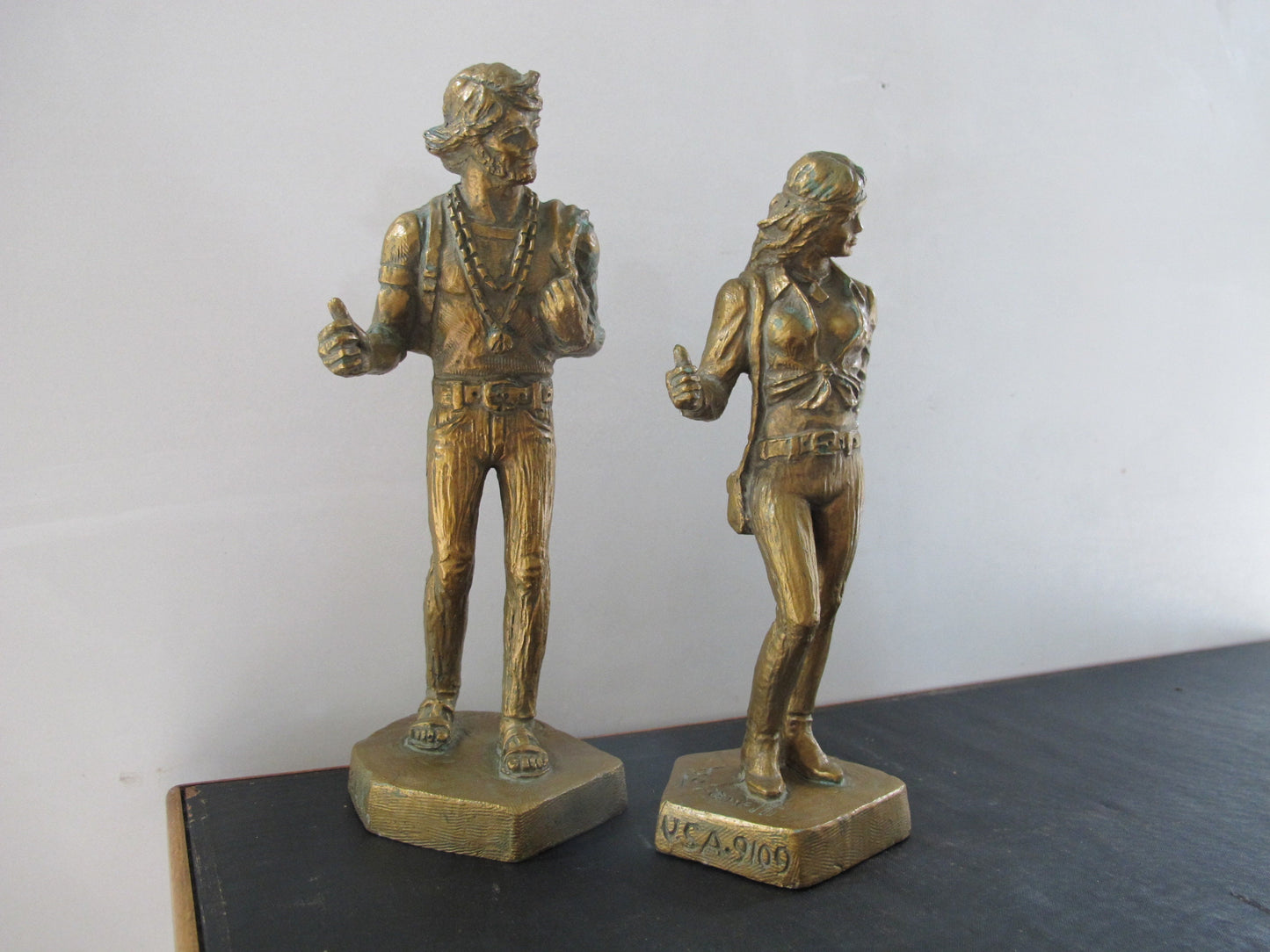 Sculptures Hitchikers Man and Woman Romanelli Jostens USA 9108 9109 Bronze Resin 1960s 1970s MCM Midcentury