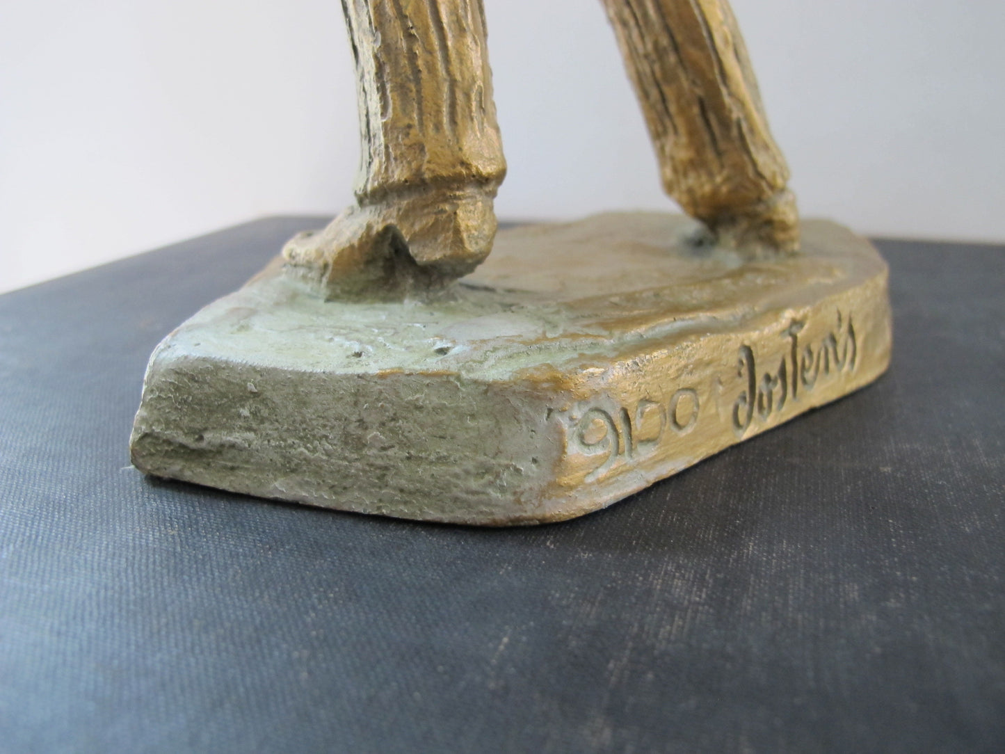 Sculpture Guitarist Romanelli Jostens USA 9100 Bronze Resin Plaster Midcentury MCM