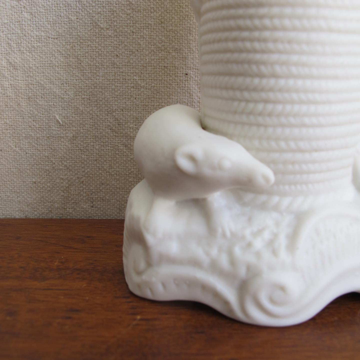 Antique Parian porcelain vase with figural mice, exploring a coil of rope, extremely rare, c. 1860 1870