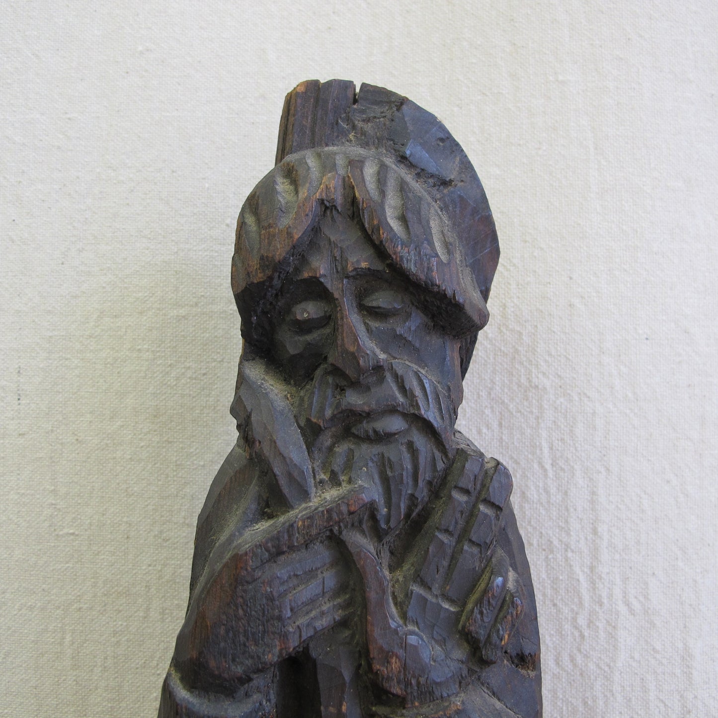 Rustic Southwest santos in desert wood, possibly some sort of cedar, depicting St. James with his scallop shell, of unknown age, 1700s 1800s