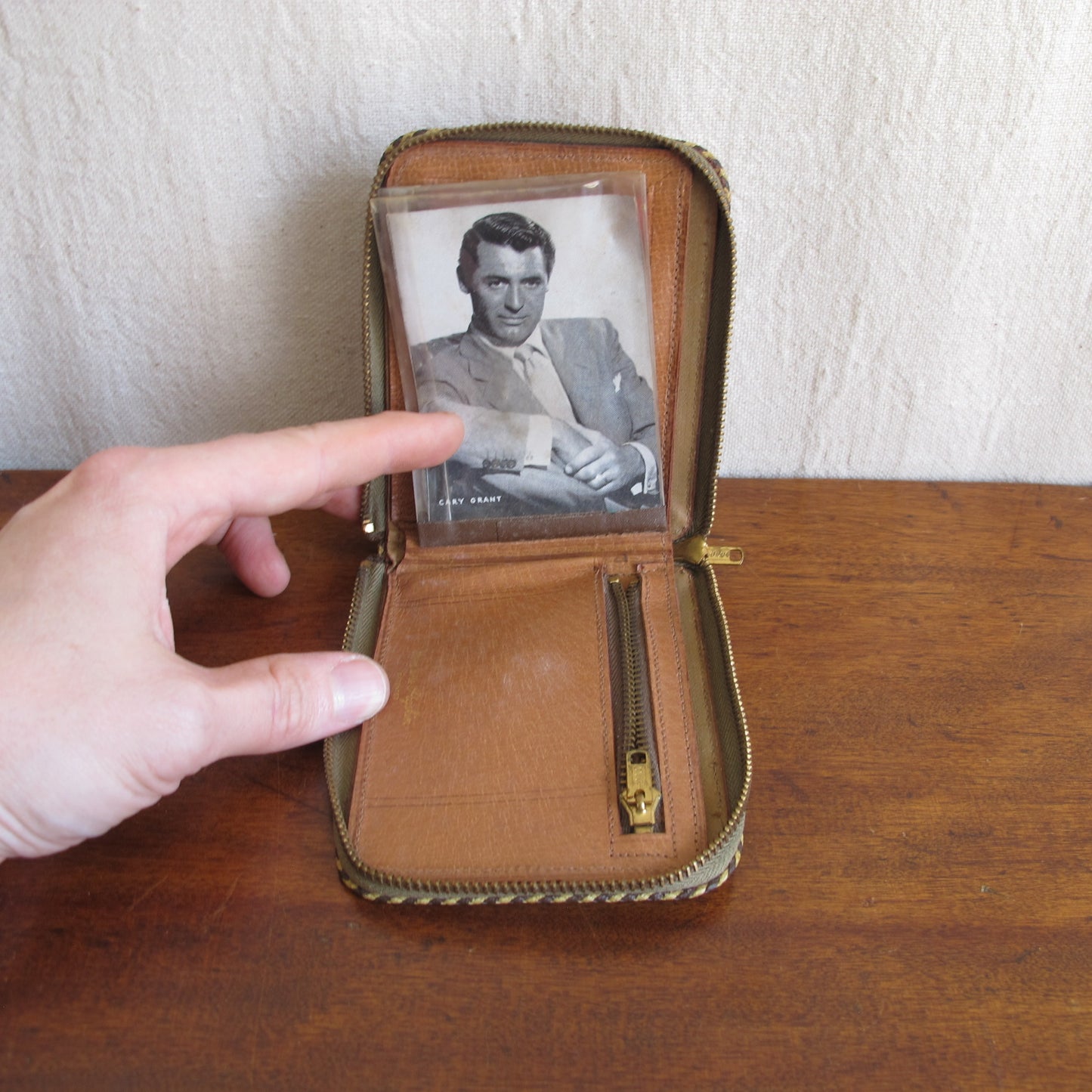 Wallet in tooled pigskin leather cowboy and mustang horse being lassooed, by Hidecraft, perfect unused condition, c. 1940