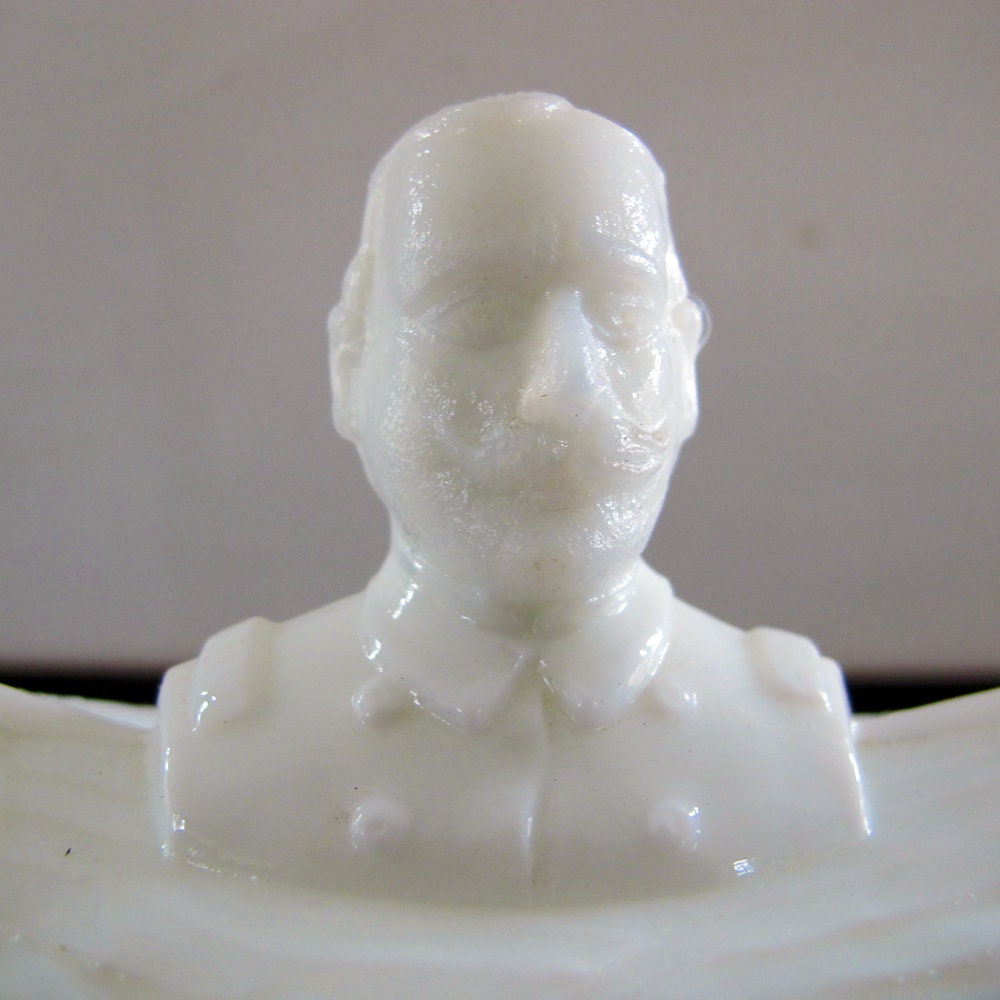 Milk Glass Political Admiral George Dewey Commemorative Dish c. 1899 Spanish American War