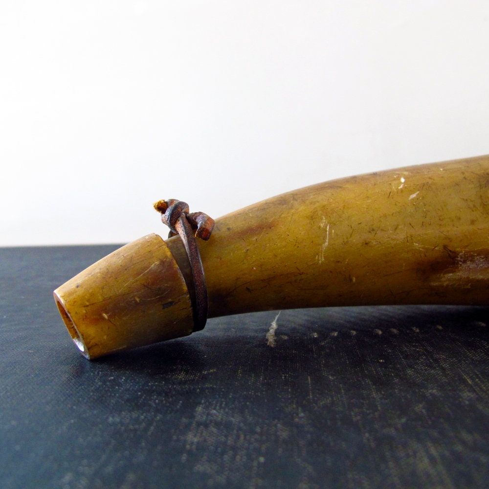 Powder Horn Large Early 19th Century c. 1800 American