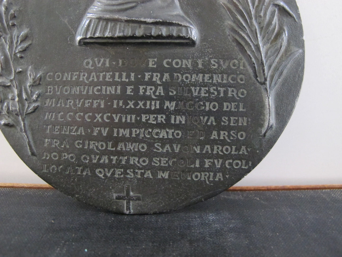 Medal Dante Laurels Palms Long Inscription Italian Roundel Medallion Maybe Bronze or Spelter 1910s 1920s 1930s