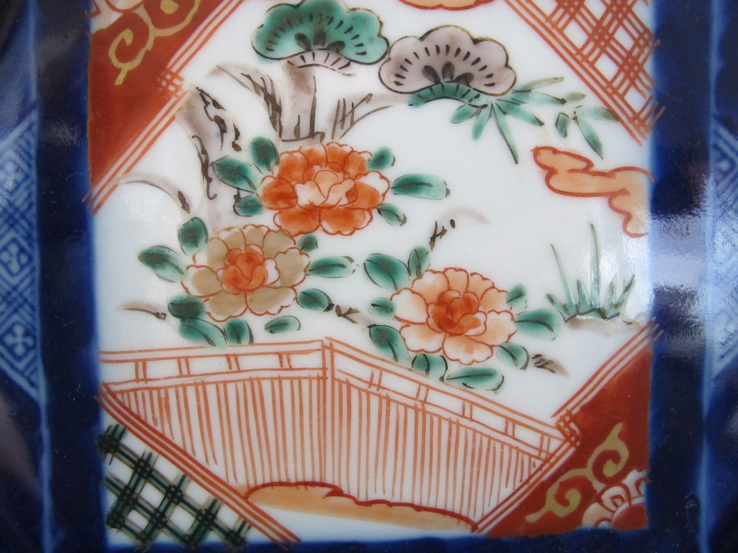 Chinese Imari Plate or Dish Blue and Red Flowers Camellias Signed Marked Entirely Handpainted c. 1910s 1920s