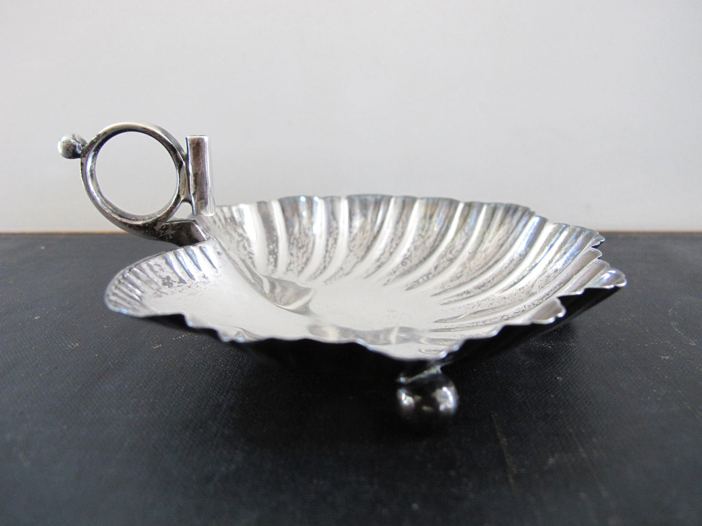 Shell Leaf Silverplate Handled Tray Incense Holder Fluted Reeded 1910s 1920s Edwardian Hotel Silver Silverplate Silver Plate