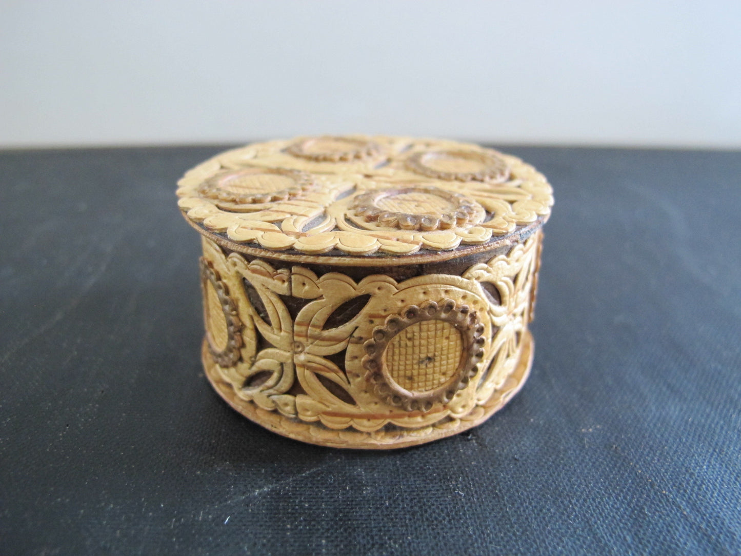 Box Stamped Birch Bark Arts and Crafts 1910s 1920s Pyrography
