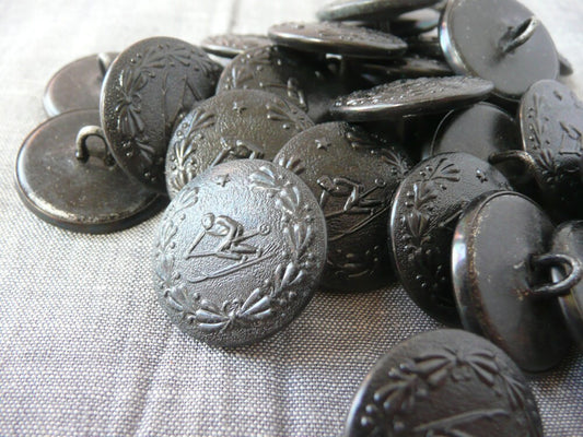 Buttons Novelty Figural Black Metal Skier (set of 6) 1940s 1930s Midcentury Notions Findings Sewing Jewelry Preppy Prep Trad